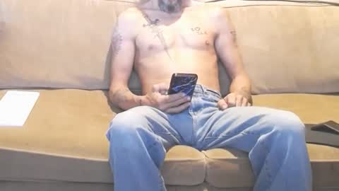Snapshot of jay_short7863 chatting on December 24, 5:02 pm O F jay short786 online show from December 24, 5:02 pm