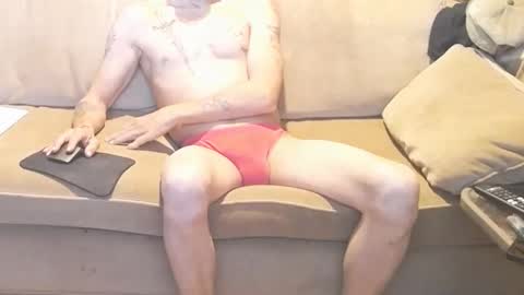 Snapshot of jay_short7863 chatting on December 25, 4:11 pm O F jay short786 online show from December 25, 4:11 pm
