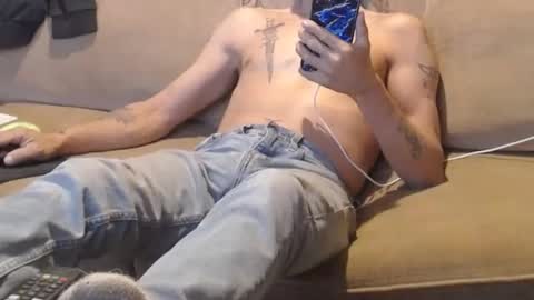 Snapshot of jay_short7863 chatting on February 14, 4:09 pm O F jay short786 online show from February 14, 4:09 pm