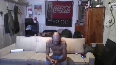 Snapshot of jay_short7863 chatting on September 11, 12:15 pm O F jay short786 online show from September 11, 12:15 pm