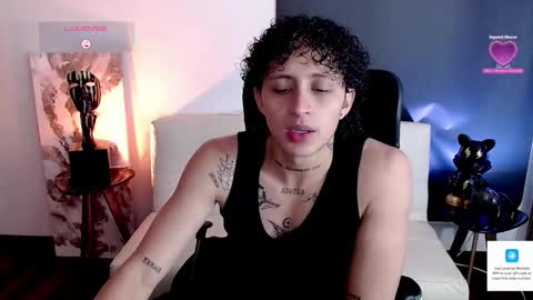 jay_taylor1_ online show from March 18, 2:58 am