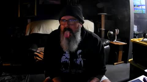 Grand Zaddy or Jay its casual online show from May 23, 7:03 am