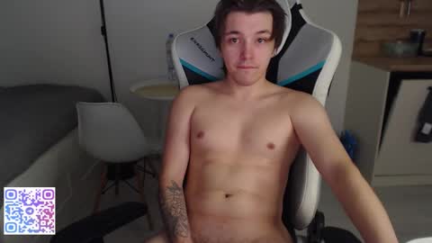 Snapshot of jayce_icestone chatting on October 26, 4:25 am Jayce online show from October 26, 4:25 am