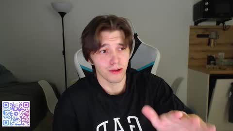 Snapshot of jayce_icestone chatting on October 17, 3:16 pm Jayce online show from October 17, 3:16 pm