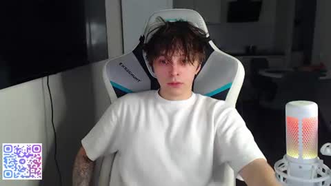 Jayce online show from June 22, 4:55 pm