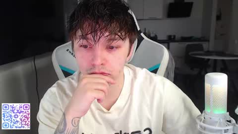 Jayce online show from April 22, 4:52 am