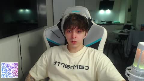 Jayce online show from May 4, 4:31 pm