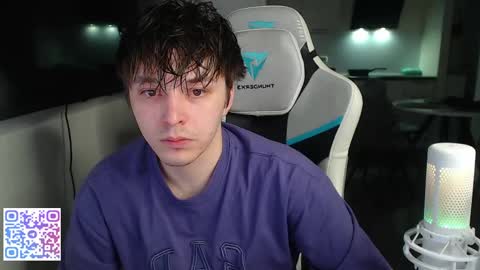 Jayce online show from April 26, 4:15 pm