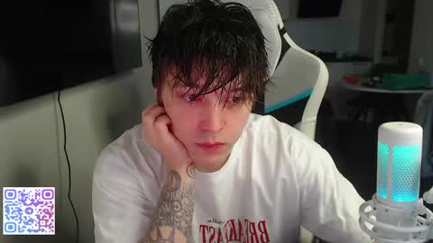 Jayce online show from May 15, 4:31 am