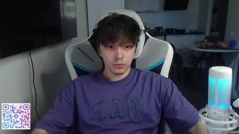 Jayce online show from May 12, 4:26 pm