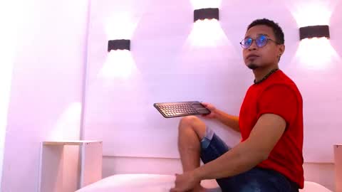 Snapshot of jayden_morris chatting on October 31, 11:57 am Jayden Morris online show from October 31, 11:57 am