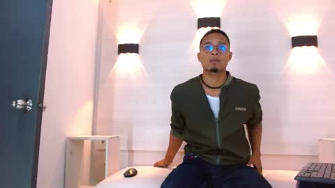 Snapshot of jayden_morris chatting on October 13, 6:58 pm Jayden Morris online show from October 13, 6:58 pm