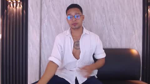 Jayden Morris online show from November 6, 11:57 am