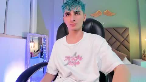 jaydenvillalobos online show from September 18, 10:23 pm