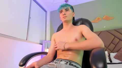 jaydenvillalobos online show from September 17, 10:11 pm