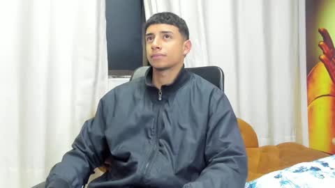 Snapshot of jaze_bradley chatting on February 22, 11:13 am jaze_bradley online show from February 22, 11:13 am
