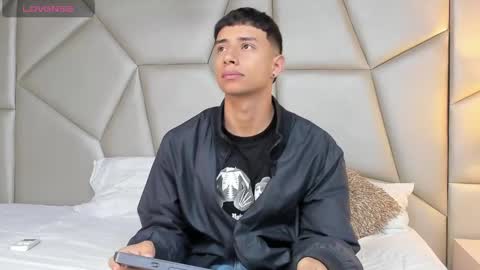 Snapshot of jaze_bradley chatting on February 18, 11:22 am jaze_bradley online show from February 18, 11:22 am