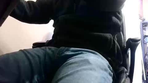 jbutkis35 online show from March 5, 7:17 pm
