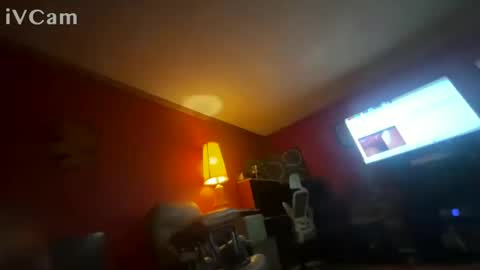 Snapshot of jdog00133 chatting on February 21, 7:44 am jdog00133 online show from February 21, 7:44 am
