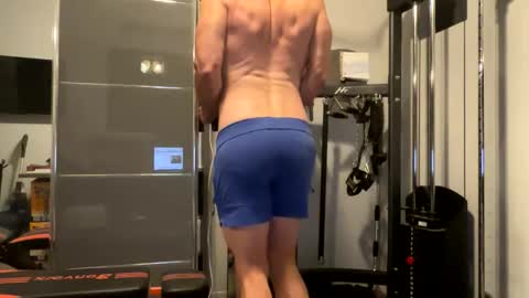 bi muscle online show from October 14, 12:12 pm