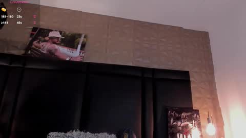 Snapshot of jean_coleman chatting on October 18, 5:45 am Jean Coleman online show from October 18, 5:45 am