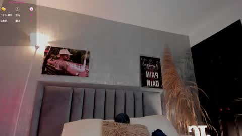 Snapshot of jean_coleman chatting on October 16, 5:37 am Jean Coleman online show from October 16, 5:37 am