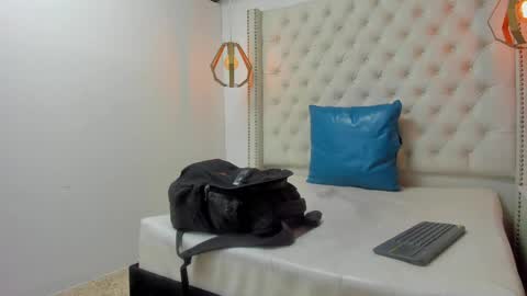 JEAN online show from April 21, 1:42 am