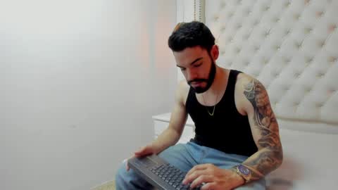 JEAN online show from May 4, 8:21 pm