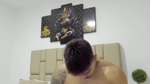 Snapshot of jean_lopez chatting on September 21, 6:46 am Jean axelcrow Modelo Independiente online show from September 21, 6:46 am