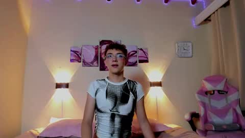 jean_pool18 online show from May 14, 2:09 am