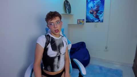 jean_pool18 online show from May 9, 2:34 am