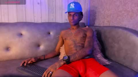 JEAN online show from February 4, 9:43 pm