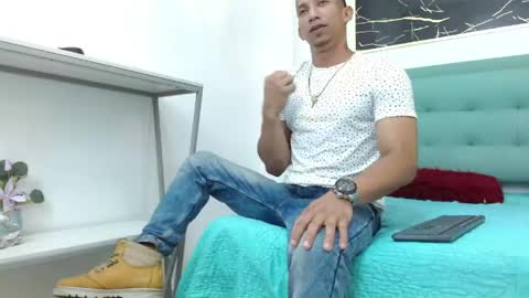 jeanpaul47 online show from May 4, 11:23 am