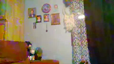 Snapshot of jearnold44 chatting on February 20, 3:45 am jearnold44 online show from February 20, 3:45 am