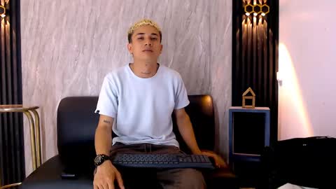 jeic 18 online show from November 17, 6:44 pm