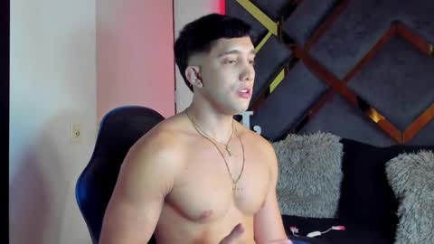 JEICOB STONE online show from April 5, 6:10 am