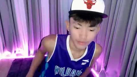 jemart_urnaughtboy online show from April 27, 10:56 am