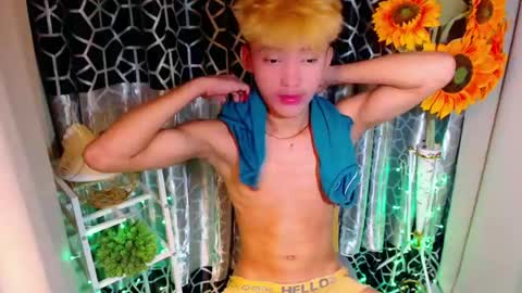 jemart_urnaughtboy online show from June 19, 1:05 pm