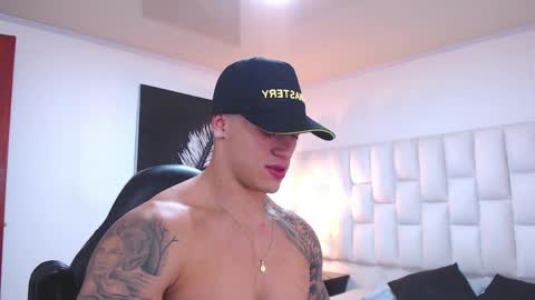 Jeremy lane online show from April 4, 11:02 pm