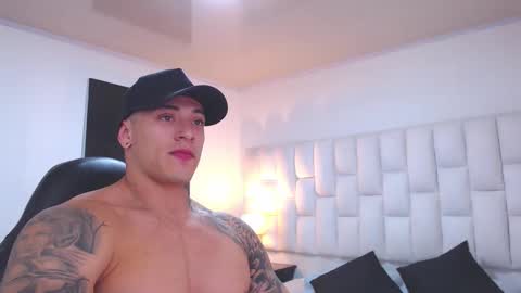 Jeremy lane online show from February 25, 11:39 pm