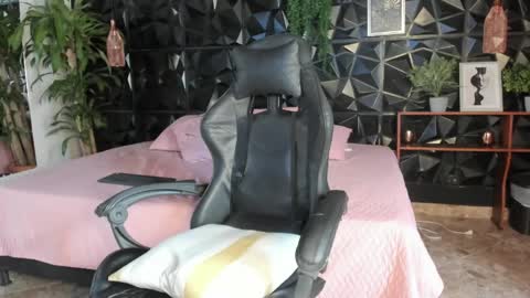 Jeremy online show from April 20, 8:55 pm