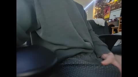 Snapshot of jerkmejake chatting on December 13, 5:32 pm jerkmejake online show from December 13, 5:32 pm