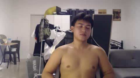 Prettyboyph online show from September 24, 5:51 am