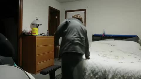 jerryhoodkc42 online show from February 3, 10:59 pm