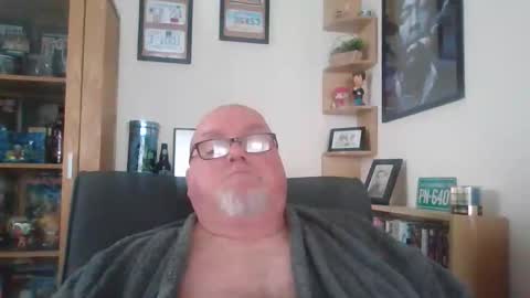 Snapshot of jerseyhammer01 chatting on October 18, 8:52 am Harry online show from October 18, 8:52 am