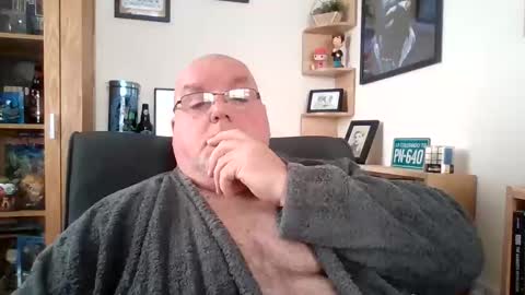 Snapshot of jerseyhammer01 chatting on November 1, 9:35 am Harry online show from November 1, 9:35 am