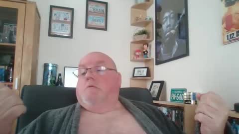 Snapshot of jerseyhammer01 chatting on October 28, 8:50 am Harry online show from October 28, 8:50 am