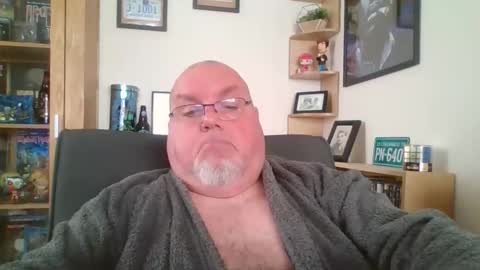 Snapshot of jerseyhammer01 chatting on October 22, 7:56 am Harry online show from October 22, 7:56 am