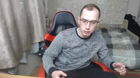 Snapshot of jess_nest chatting on February 9, 2:50 pm Jess online show from February 9, 2:50 pm
