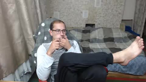 Snapshot of jess_nest chatting on September 8, 9:25 pm Jess online show from September 8, 9:25 pm